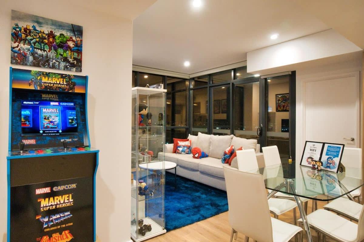 Apartament Dc Vs Marvel Theme Ft Arcade Machine Pool Gym Sauna Bbq Adelajda Zewnętrze zdjęcie